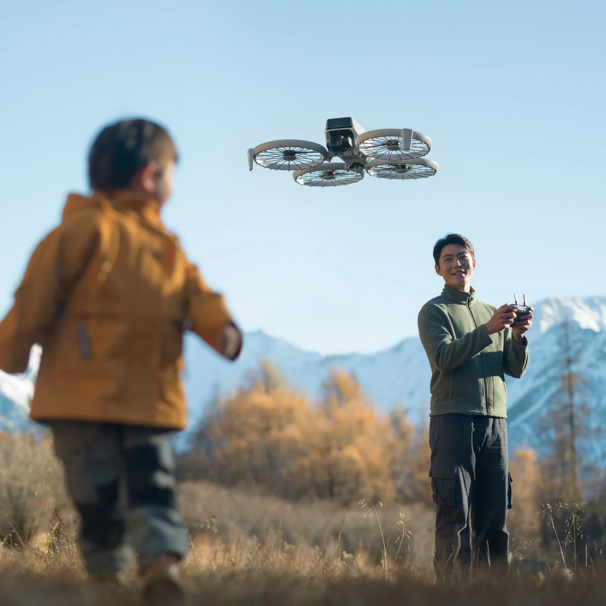 DJI Flip (DJI RC 2) – Lightweight 4K Camera Drone