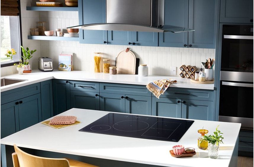 Whirlpool 30" Intelligent Induction Cooktop with Temp Cook™ Technology & WipeClean™ Coating – Black